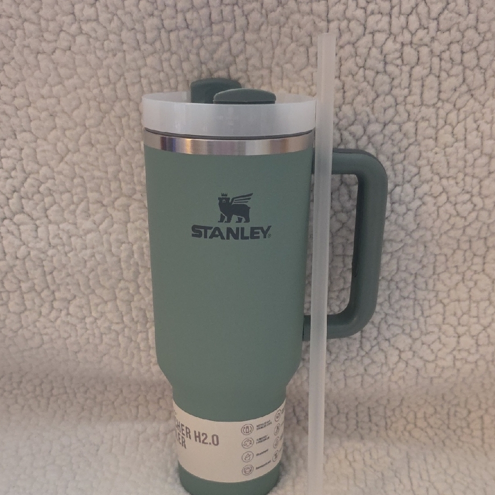 Stanley Sage Green Quencher H2.0 Tumbler 40oz. with Handle and Straw, New In Box - Picture 3 of 11